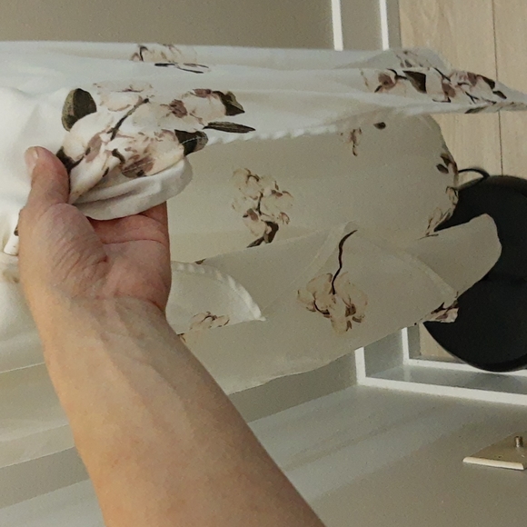 Summer, elegant dress - Picture 4 of 9